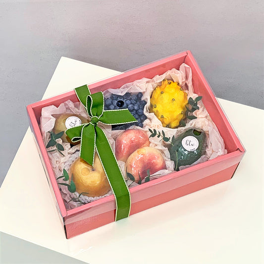 Backyard Picnic Seasonal Fruits Box