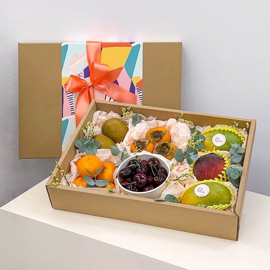Summer Perks Seasonal Fruits Box